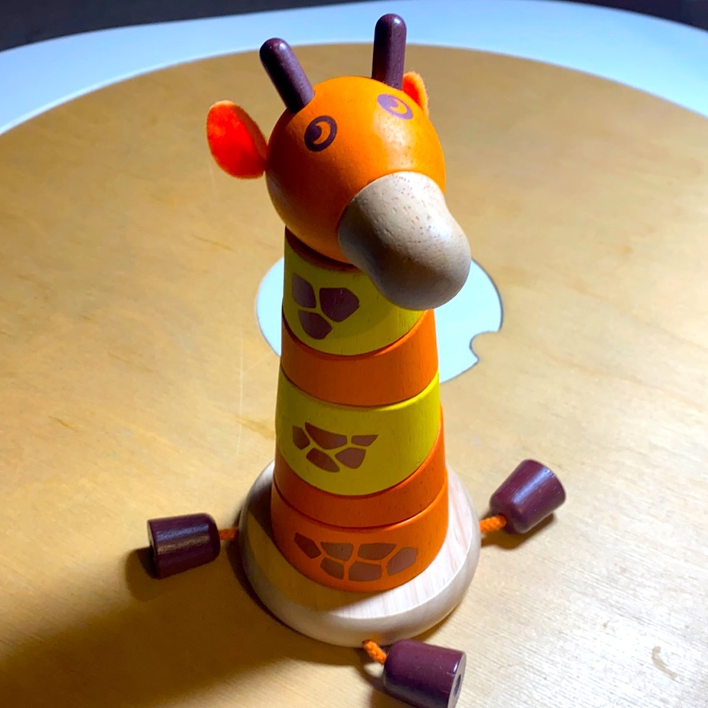 Djeco stacking zoo animal Giraffe ring stacker